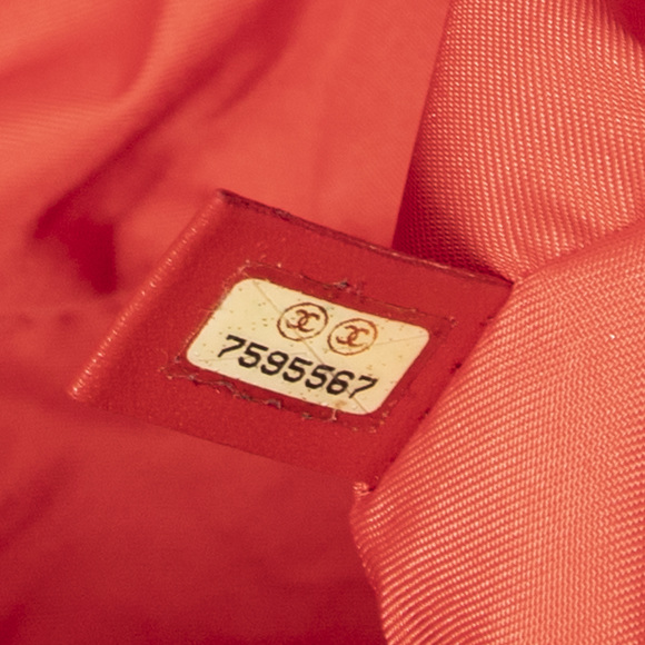 Chanel New Travel Line Medium Shopping Tote - Picture 2 of 9